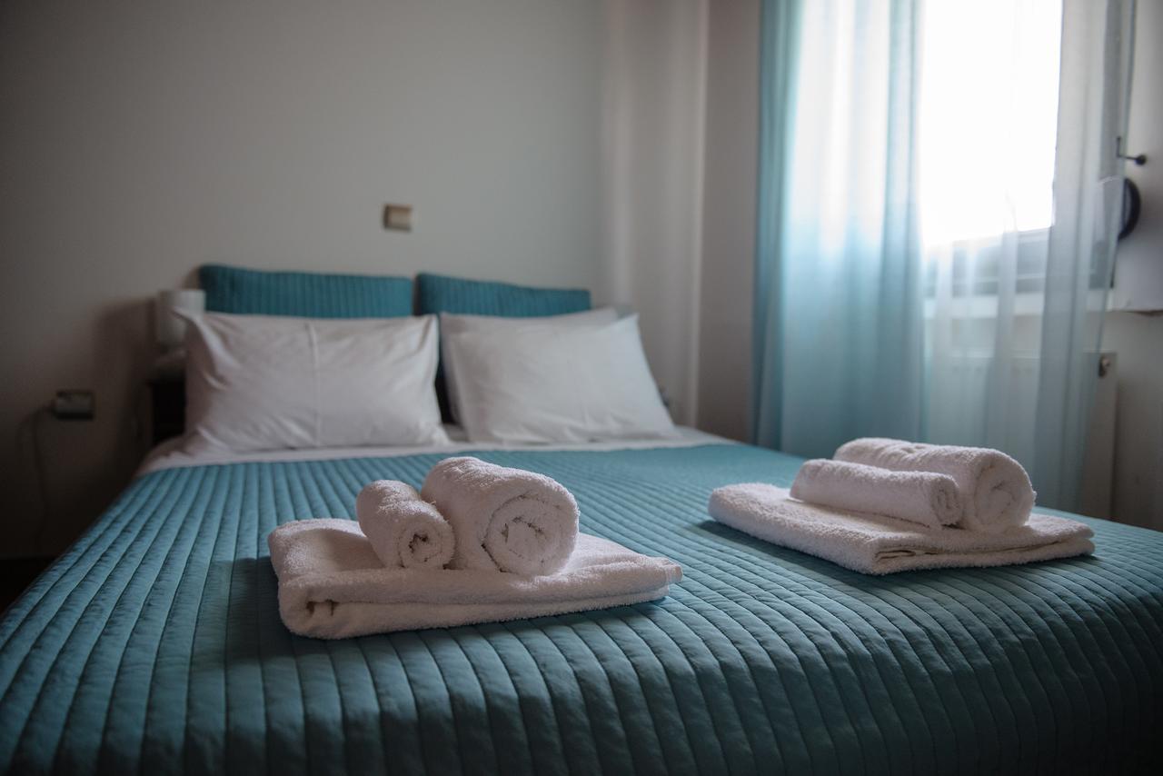 Artemis Sunrise Apartment Bagian luar foto