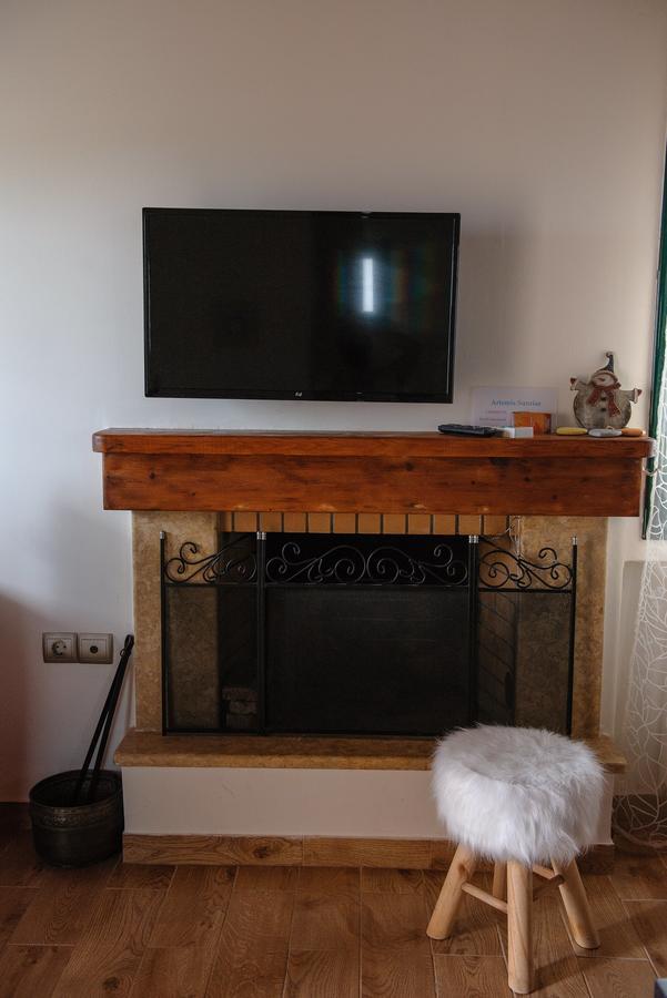 Artemis Sunrise Apartment Bagian luar foto