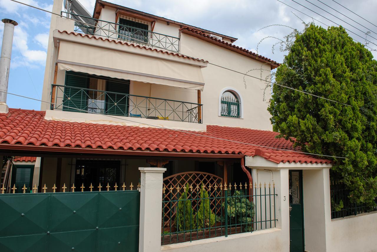 Artemis Sunrise Apartment Bagian luar foto